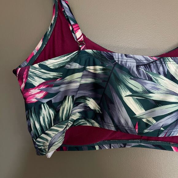 Lolë Tanami Bikini Top in Fiji Island Rainforest Size XL‎ Blue Green Pink Floral - Picture 11 of 14